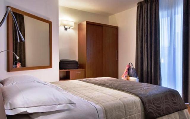Hotel Lo Zodiaco Абано-Терме Экстерьер фото